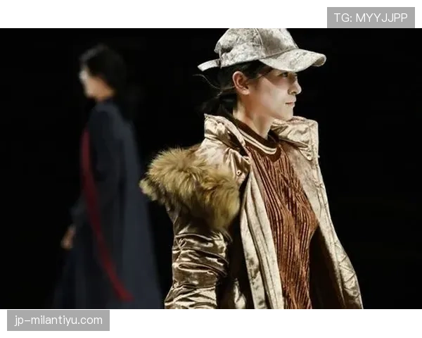 看娜奥米·大阪的机场照就像看两个人:名媛气场和邻家女孩同时上场 看娜奥米·大阪的机场照就像看两个人:名媛气场和邻家女孩同时上场